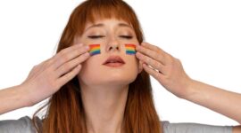 Compreenda a experiência de fazer sexo com uma mulher trans